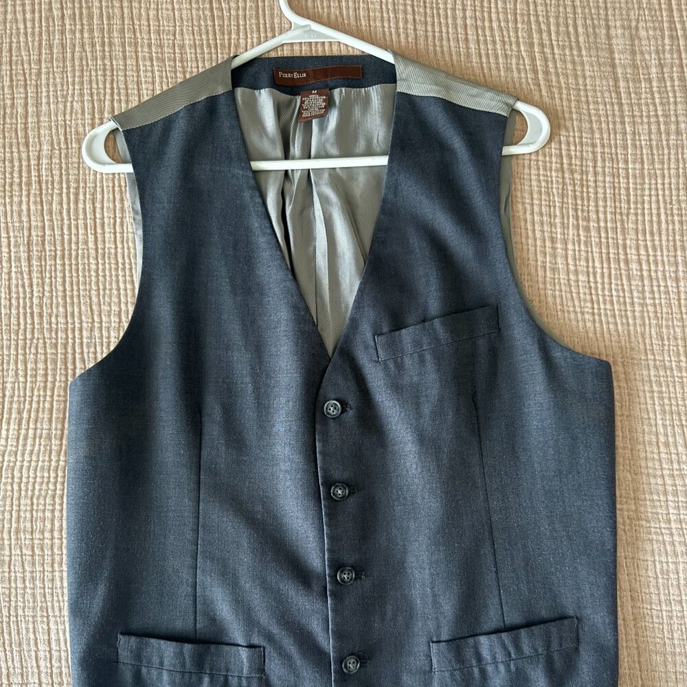 Vests (5, 4 medium, 1 small)